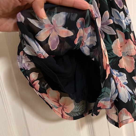 Abercrombie kids girls floral romper - Picture 6 of 7